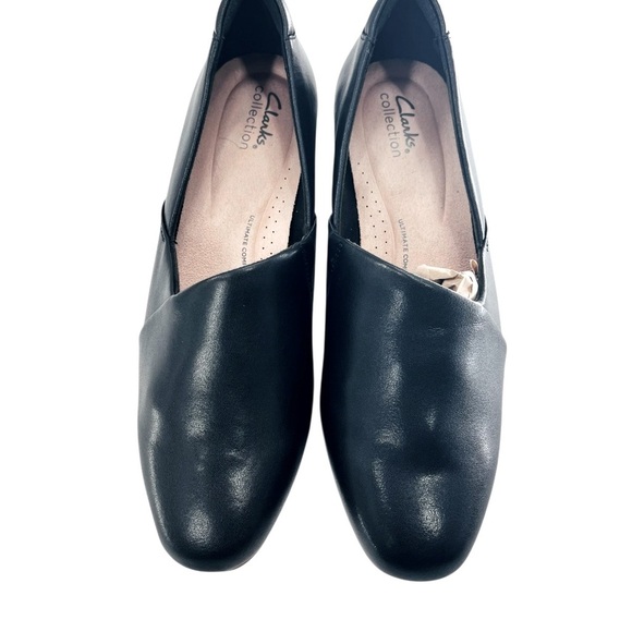Clarks Black Leather Loafers Sleek Minimalist Design Like New No Box - Picture 1 of 9